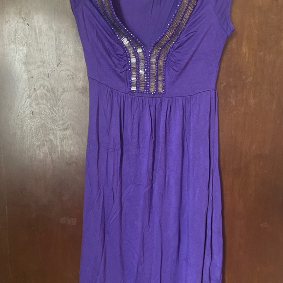 Dress - Picture 1 of 2